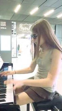Insane Cover of The Simpsons!! #publicpiano #thesimpsons