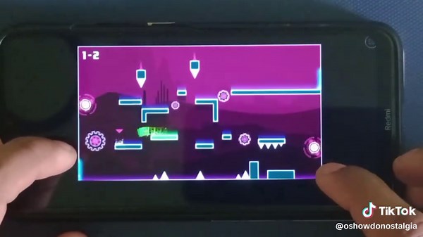 Geometry Dash Sub-Zero: Press Start - Level 01