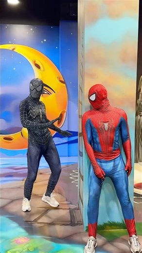 Spider-man scared Venom 😱 #spiderman