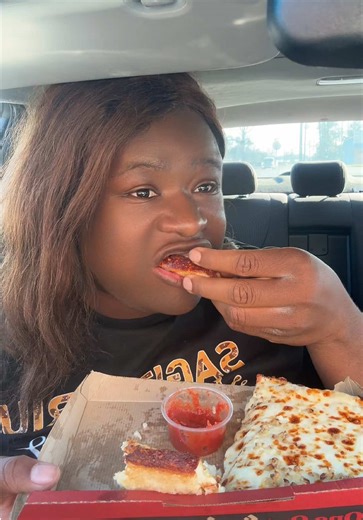 Exploring Pizza Hut's 7 Dollar Menu Deal