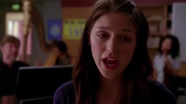 Glee - Full Performance of "Everytime" // 4x2 (Melissa Benoist)