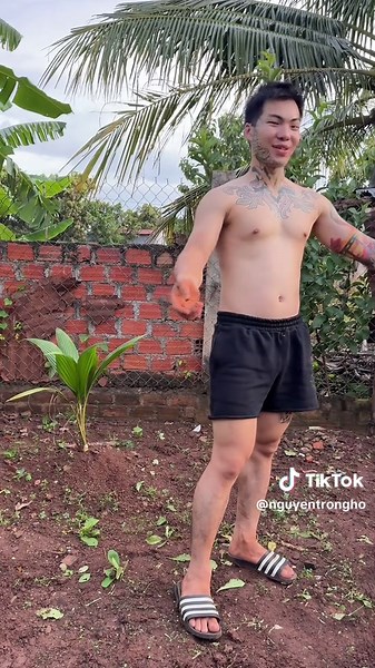 Về quê Đắk Lắk: tham quan vườn mận, dừa và đường sang Campuchia