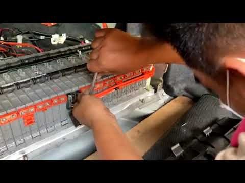 P0AA6 hybrid battery voltage system isolation fault