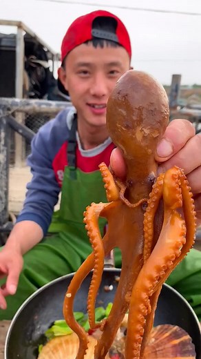 1.2K views · 19 reactions | ASMR Delicious Octopus 撚呂 Spicy and Mukbang Eating Seafood, Lobster food #eating #viralreels #reels2024 | Delicious Mukbang | Facebook