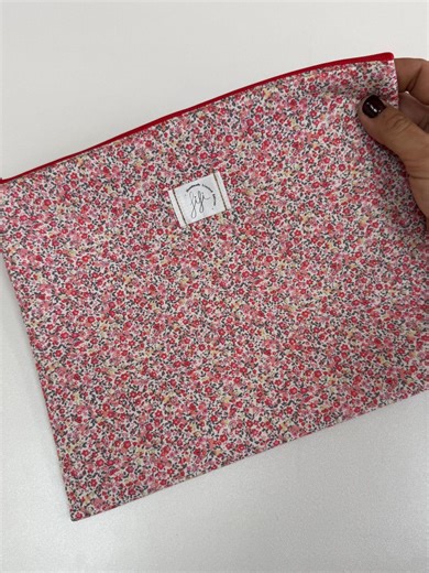 Waterproof Padded Ipad/tablet Case With Zipper | Flora Collection, BLATT Model | Floral Fabric Tablet Case | Handmade - Etsy