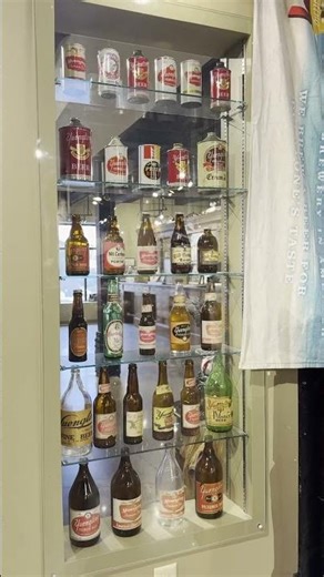 ANTIQUE Bottles & Cans from Yuengling- the Oldest US Brewery.