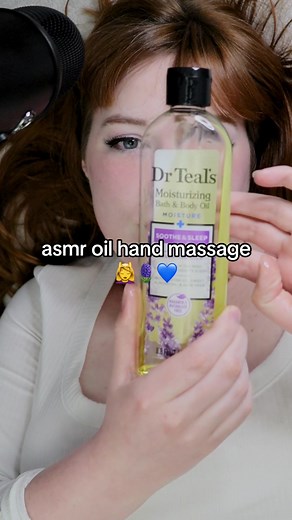 everything smells like lavender now 🪻💙 #asmr #asmrmassage #asmrhandmovements #asmroilhandmassage