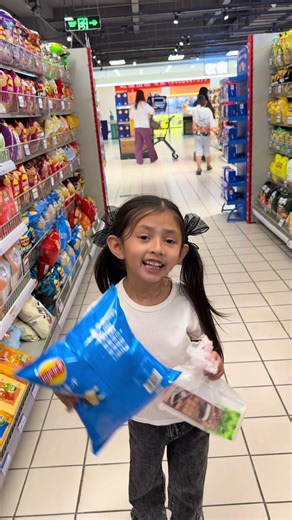 ‏#الشعب_الصيني_ماله_حل😂😂 #foryoupage