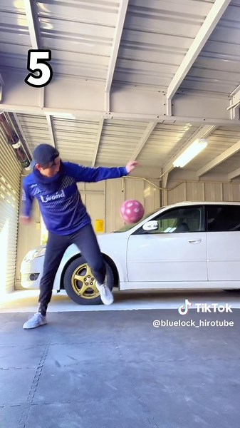 Nagi Seishiro Heel Flick Skills Tutorial