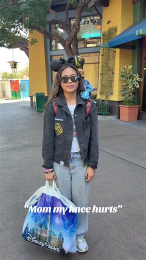 #up#disney#kneehurts | knee