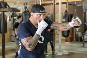 Photos: Chris Arreola Putting in Work For Deontay Wilder