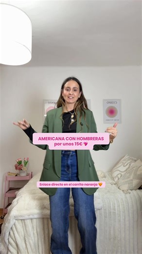 Americana Bella con hombreras 🩷 @Utopya Shop