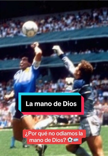 Hace 40 años, en este mismo pasto, Maradona le metió a Inglaterra el gol más tramposo y celebrado de la historia. Todos sabemos que fue trampa. Y aun así seguimos aplaudiendo. Un escritor inglés explicó por qué 41 años antes de que pasara, en un ensayo de seis páginas que casi nadie leyó. Video 6 de 50. #LaTrampaQueCelebramos #ManoDeDios #Mundial2026
