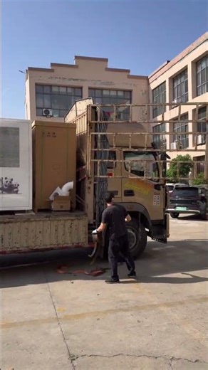 A Look into Our Professional Packaging & Logistics #toothbrush