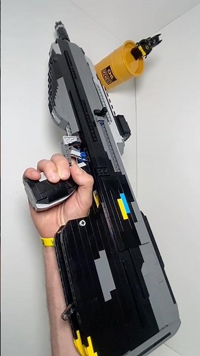 Working LEGO toy rifle in action HALO Battle rifle BR85HR