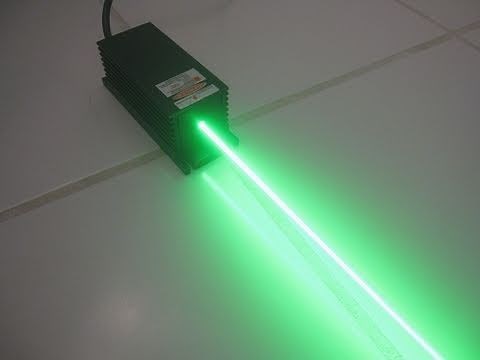 HUGE 640mW Green Laser Burning Stuff!