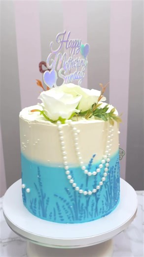 beautiful and gorgeous cakes today because every mother is a queen😍..Happy Mother's Day... #cakedecorating #mothersday #motheringsunday2026 #cake #cakeideas