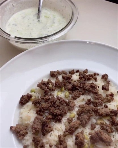 28 reactions | Rice and Peas  So simple but delicious  1 Cup...