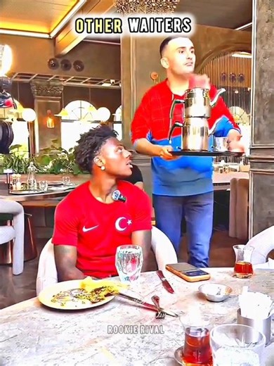 Other Waiters skills Vs last one 🤯🤯!!#trollface #edit #troll #fyp #usa #trollface