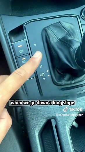 Let's learn the secret function of automatic transmission car!#cartok#car#driving#automative#drivingskills#drivingtips#drivingschool#skills