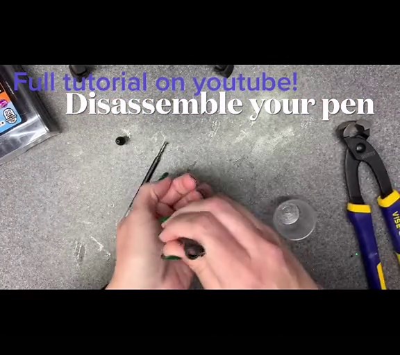 Time for a woodgrain pen! Full tutorial on YouTube. See links in bio. 😁 ✨🖊#fyp #thepurplestitch #inkjoy #tutorial #crafttiktok #craft