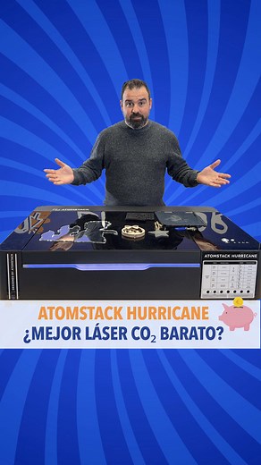 🚨 Ojo a esta láser CO₂ 🚨 Porque viene a reventar el equilibrio del mercado. Te presentamos la Atomstack Hurricane 🌪 💥 Potente 💸 Precio ajustado ✂️ Cortes limpios en minutos Acrílico (sí, también transparente), madera, DM, cartón, tela, cuero, fieltro… Cristal, pizarra, piedra y hasta metales recubiertos 😏 🎄 En el vídeo la ponemos a currar cortando una bola multicapa 👉 Mandas a cortar… 👉 Corte limpio… 👉 Montas y listo. Si estás pensando en dar el salto a una láser CO₂ para tu negocio, e