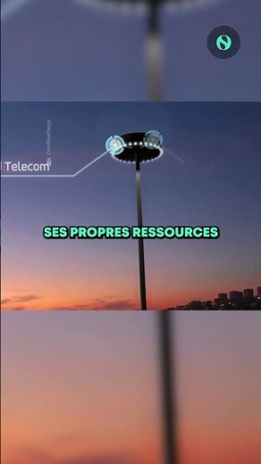 ⚡ Here is a self-contained street lamp that combines wind and solar energy. 🌞