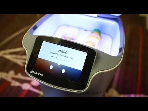 Savioke’s Dash robot at Crowne Plaza Hotel