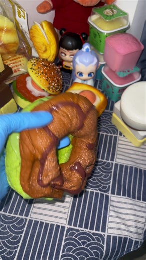 It was refreshing to see the last punch!! #squishy #decompression #slowrebound #squishycollection #stressrelieftoys #nienie #ultrasquishy #slowrising #stressball #squishyasmr