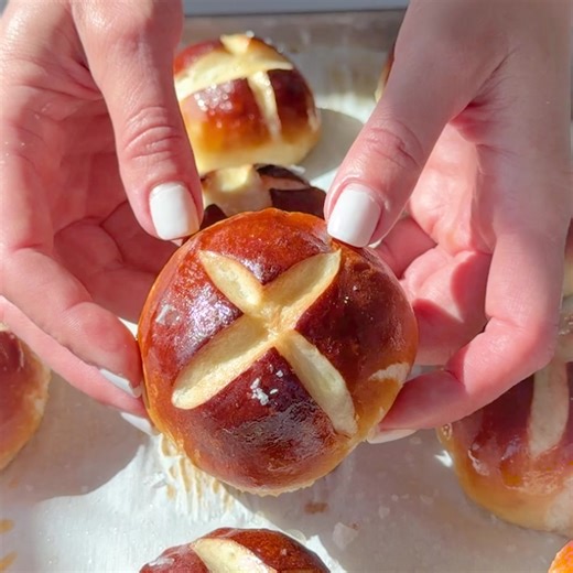 Soft, chewy, and loaded with cheese: it’s your new favorite way to pretzel. | Fleischmann's Yeast