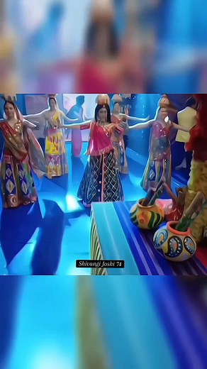 Naira Dance Video - Yeh Rishta Kya Kehlata Hai - 1v4 - Shivangi Joshi