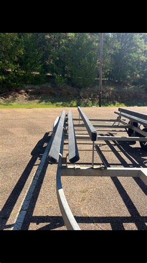 It’s this simple: 1. We will help unload your boat 2. Knock out the bunk install while you fish 3. Help load your boat back up‼️ #trailerwork #fypシ゚viralシfypシ゚ #youfishwefix #dayinmylife #reels | ETX Mobile Boat Trailer Repair