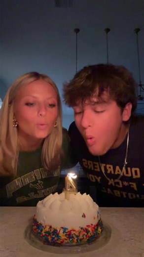 Makayla Crowder's Fun TikTok Twist