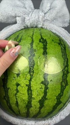 Makeup on watermelon ASMR #makeup #makeuponwatermelon #asmrmakeup #skincare #bestsatisfying #fyp