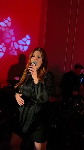 Best Chicago Wedding Band - Connexion Band - Hold My Hand