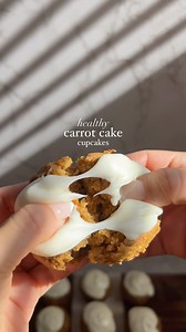 CARROT CAKE CUPCAKES 🥕🧁 vegan gluten free friendly and they’re soooo soft and fluffy!! Topped with CREAM CHEESE FROSTING 🍯🥛 this recipe is one your whole family will love and they only take 30 MINUTES!! Save and share this recipe for Easter Sunday 🐣🐰🍭 and let me know what you think!! For the full recipe 🔗 comment “CARROT CAKE CUPCAKES” and I’ll send you a direct message with the link to make them 🧡🧡 xoxo love you all and hope you have a blessed weekend ahead!! #spring #springrecipes #e