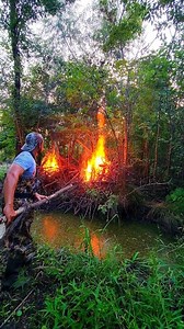 2.1M views · 8.5K reactions | Burning At Muddy Beaver Dam! || Beaver Dam Removal! #beaverdamremoval #beaverdam #gatorcreek #muddybeaverdam #damremoval #fire #burning #beavers #dam #drain #draining #water #nature #unclogging #creek #terrellspivey #viralvideo #fypシ゚ #foryoupageシ #fypシ #viralFBvideo #FBVIDEO | Terrell Spivey | Facebook