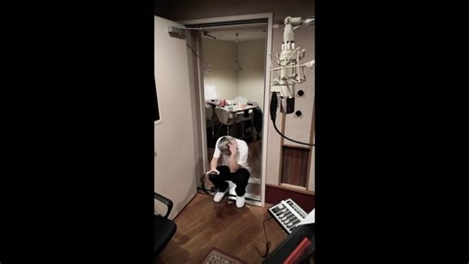 WANIMA OFFICIAL | 🔥12年ぶりのミニアルバム🔥 「Excuse Error」 2026年3月25日(水) リリース決定!!‼ 1. Die on Young fellow 2. Peace Junkie 3. 十分だった 4. inside 5. フルボコ 6. Still... | Instagram