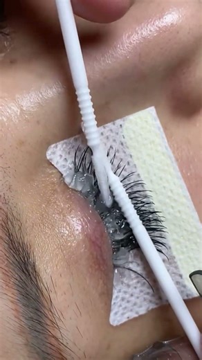 Immersive false eyelashes Satisfying eyelashes #eyelashes #Satisfactory