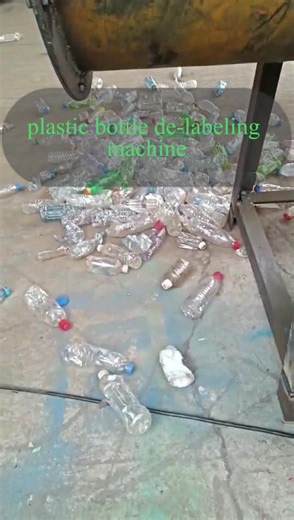 Máquina para remover etiquetas de botellas plásticas