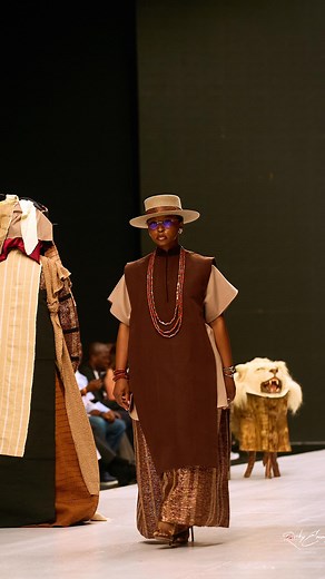 Tubobereni S. on Instagram: "TUBO for UGO MONYE, an unforgettable moment #WomanKing 👑 Yesterday was one for the books as I walked the runway for my brother in craft, @ugomonye.official alongside @davido and @lai_labode . As a designer myself, it’s an honor to step into another creative’s vision and bring it to life. I remember us going through the sketches with Ugo in his office and saying to him … we need to a see a #WomanKing in this #UgoMonye collection and he looked at me eyes wide open and