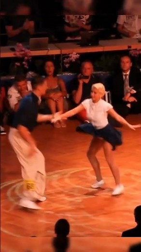 🔥 Halloween Boogie Woogie 2025 | Ludovic & Stacy en una Locura Swing 💃🕺 #Shorts