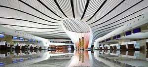 Inicia operaciones el nuevo mega aeropuerto internacional de China | Video