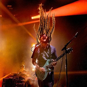 "I'm not a shadow I'm not the ground beneath your feet 'Cause I'm not a shadow When you look down, you won't see me I'll stand up and I'll stand tall, I don't follow anyone I'm not a shadow, 'cause I'm not a shadow" 📷 John Shore Photography | SOJA