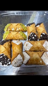 Cannoli | Small Town Bakery