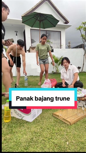 Ngelah Panak Bajang Trune: Keceriaan Anak-anak