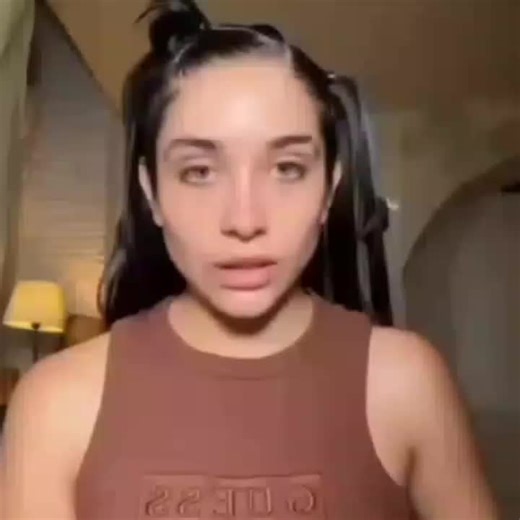 Maria Becerra's Mentality: Insights and Influences