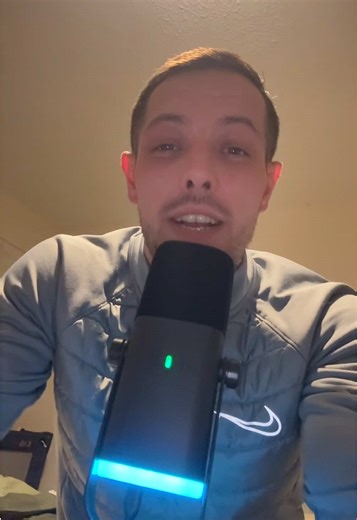 High-Quality Microphone for Streaming and Podcasts