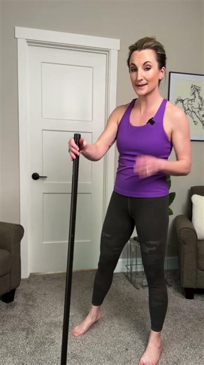 How to Hip Hinge (Deadlift) Correctly for Stronger Hips & a Safer Back