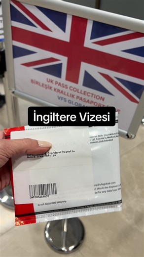 Beraber ingiltere vizesi aliyoruz💂🏻‍♀️💷 Ben uzman değilim kendi tecrübemi paylasmak istedim🫶🏻 Basvurumu 2026 subat yeni e-vize uygulamasindan önce yapmıştım, süreç ayni ama artik pasaportu hiç bırakmıyorsunuz, baskılı vize artık verilmiyormuş🤷🏻‍♀️ Randevu çok rahat buldum 4-5 gün sonraya randevu çok rahat alabildim. Tam bir evrak listesi verilmiyor schengene benzer bir dosya oluşturdum. Benim eklediğim belgeler↙️ * Pasaport & Kimlik Fotokopisi * Eski pasaport & Eski vizeler * Nüfus cüzdan